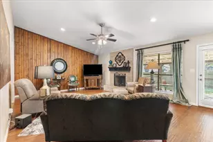 3402 Hialeah Dr, Arlington, TX 76017 - Photo 10