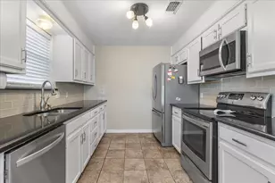 3402 Hialeah Dr, Arlington, TX 76017 - Photo 16