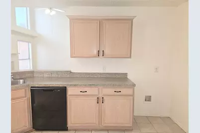 885 Stafford Station Drive, Saginaw, TX 76131 - Photo 6