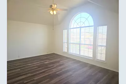 885 Stafford Station Drive, Saginaw, TX 76131 - Photo 20