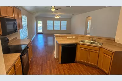 519 Creekside Drive, Princeton, TX 75407 - Photo 10