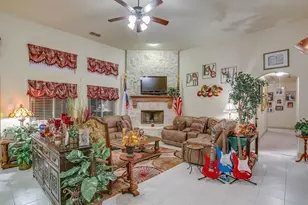 636 Possom Trot Hollow Rd, Whitewright, TX 75491 - Photo 8