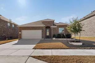 14621 Marrowglen Rd, Fort Worth, TX 76052 - Photo 2
