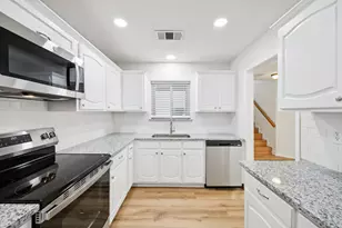 3008 Everest Dr, Bedford, TX 76021 - Photo 10