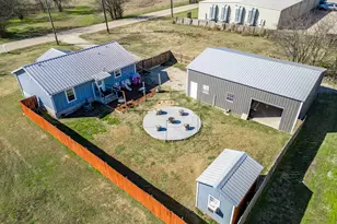 119 S Falls St, Mart, TX 76664 - Photo 32