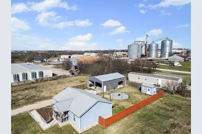 119 S Falls Street, Mart, TX 76664 - Photo 2