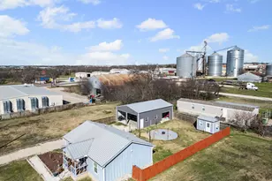 119 S Falls St, Mart, TX 76664 - Photo 2