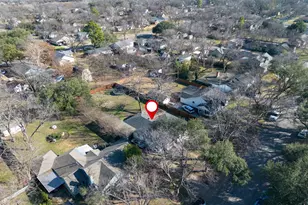 505 Bellevue Dr, Cleburne, TX 76033 - Photo 38