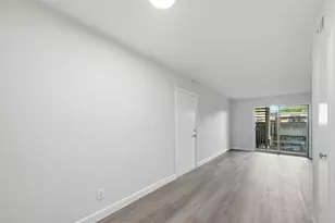 4859 Cedar Springs Rd, Dallas, TX 75219 - Photo 16