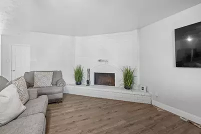 7109 Nutmeg Lane, Dallas, TX 75249 - Photo 6