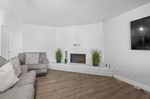 7109 Nutmeg Ln, Dallas, TX 75249 - Photo 6