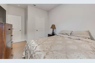 1202 Holly Street, Cleburne, TX 76033 - Photo 24