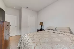 1202 Holly St, Cleburne, TX 76033 - Photo 24