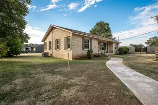 1500 W 10th St, McGregor, TX 76657 - Photo 4