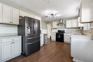 1500 W 10th St, McGregor, TX 76657 - Photo 8