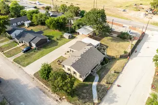 1500 W 10th St, McGregor, TX 76657 - Photo 30