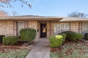 814 Madrid Dr, Duncanville, TX 75116 - Photo 2