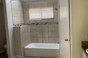 6737 Mattney Cir, Dallas, TX 75237 - Photo 16