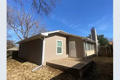 6737 Mattney Circle, Dallas, TX 75237 - Photo 18