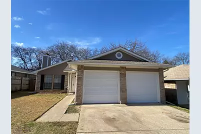 6737 Mattney Circle, Dallas, TX 75237 - Photo 2