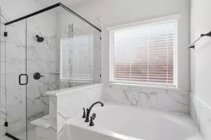 624 Pawprint Holw, Godley, TX 76044 - Photo 24