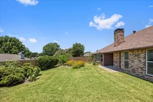 10037 Stoneleigh Dr, Benbrook, TX 76126 - Photo 28
