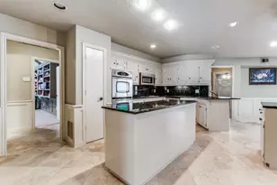 6911 Gateridge Dr, Dallas, TX 75254 - Photo 12