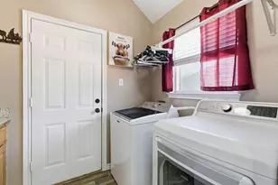 223 Golfers Way, Azle, TX 76020 - Photo 24