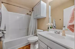 10865 Braemoor Dr, Fort Worth, TX 76052 - Photo 26