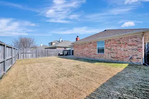 10865 Braemoor Dr, Fort Worth, TX 76052 - Photo 34