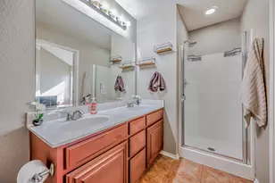 10865 Braemoor Dr, Fort Worth, TX 76052 - Photo 20