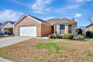 10865 Braemoor Dr, Fort Worth, TX 76052 - Photo 38