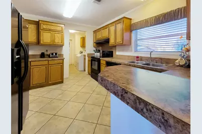 210 N Avenue B, Knox City, TX 79529 - Photo 12