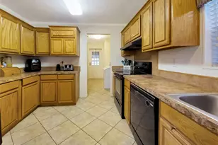 210 N Ave B, Knox City, TX 79529 - Photo 14