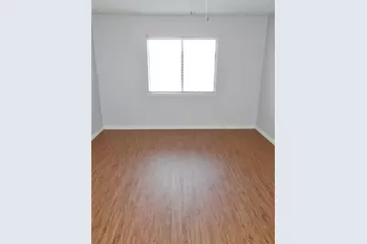 6933 Sunflower Circle N, Fort Worth, TX 76120 - Photo 18