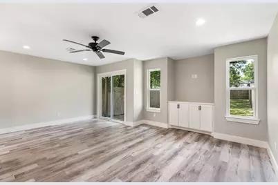 1606 Johnson Street W, Denison, TX 75020 - Photo 6