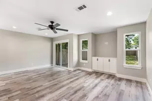 1606 Johnson Street W, Denison, TX 75020 - Photo 6