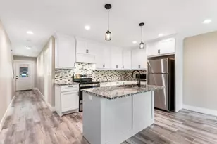 1606 Johnson Street W, Denison, TX 75020 - Photo 2