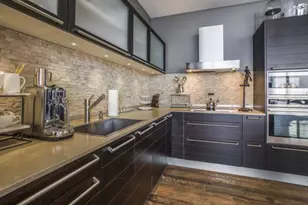 2408 Victory Park Ln, Dallas, TX 75219 - Photo 4