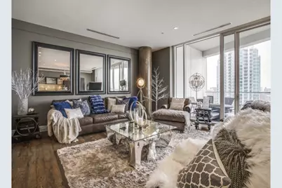 2408 Victory Park Lane #1034, Dallas, TX 75219 - Photo 2