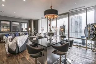 2408 Victory Park Ln, Dallas, TX 75219 - Photo 4