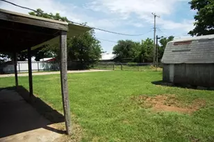 2620 Crescent Dr, Vernon, TX 76384 - Photo 12