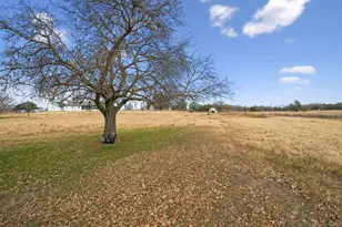 1050 Stadium Dr, Joshua, TX 76058 - Photo 38