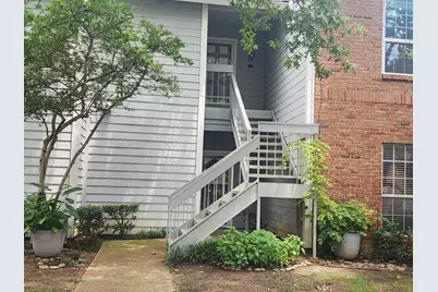 2106 Amesbury Drive #220, Arlington, TX 76011 - Photo 2