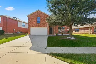 10733 Kittering Trl, Fort Worth, TX 76052 - Photo 1