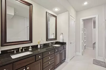 729 Sid Rich Drive, Irving, TX 75039 - Photo 18