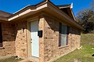 2600 21st St, Fort Worth, TX 76106 - Photo 1