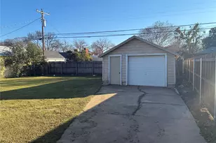 6329 Calmont Ave, Fort Worth, TX 76116 - Photo 18