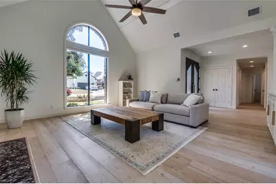 1509 Travis Circle S, Irving, TX 75038 - Photo 4