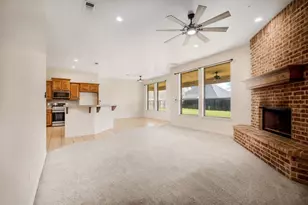 2833 Willow Ridge Cir, Granbury, TX 76049 - Photo 6